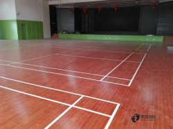 懸浮體育場地木地板施工