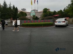 俄勒岡松舞臺(tái)運(yùn)動(dòng)木地板哪些牌子好