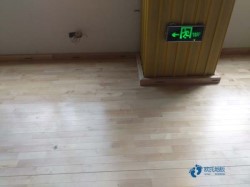 籃球場木地板結(jié)構(gòu)標(biāo)準(zhǔn)是多少