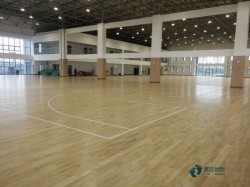 實木運動場地地板怎樣保養